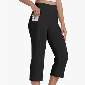 Willit Women's Black Capri Pocket Active Pants